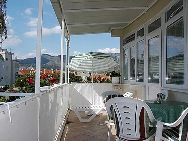 Apartment Marina Primosten Luaran gambar